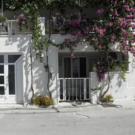 Apartment Podgora