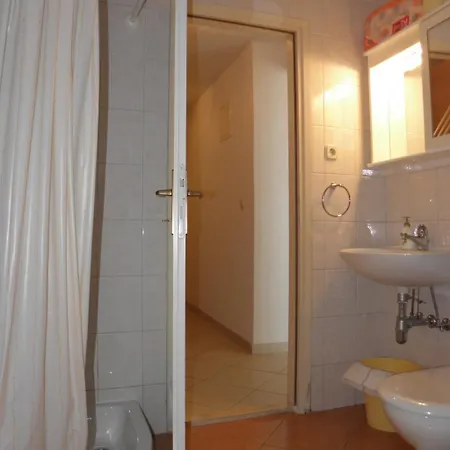 Apartment Podgora Apartment *