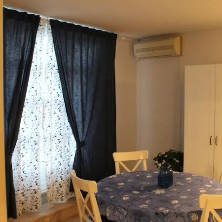 Apartment Podgora Apartment *